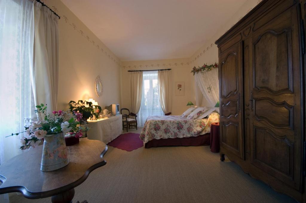 Le Castel Du Mont Boise Hotel Montboucher-sur-Jabron Ruang foto