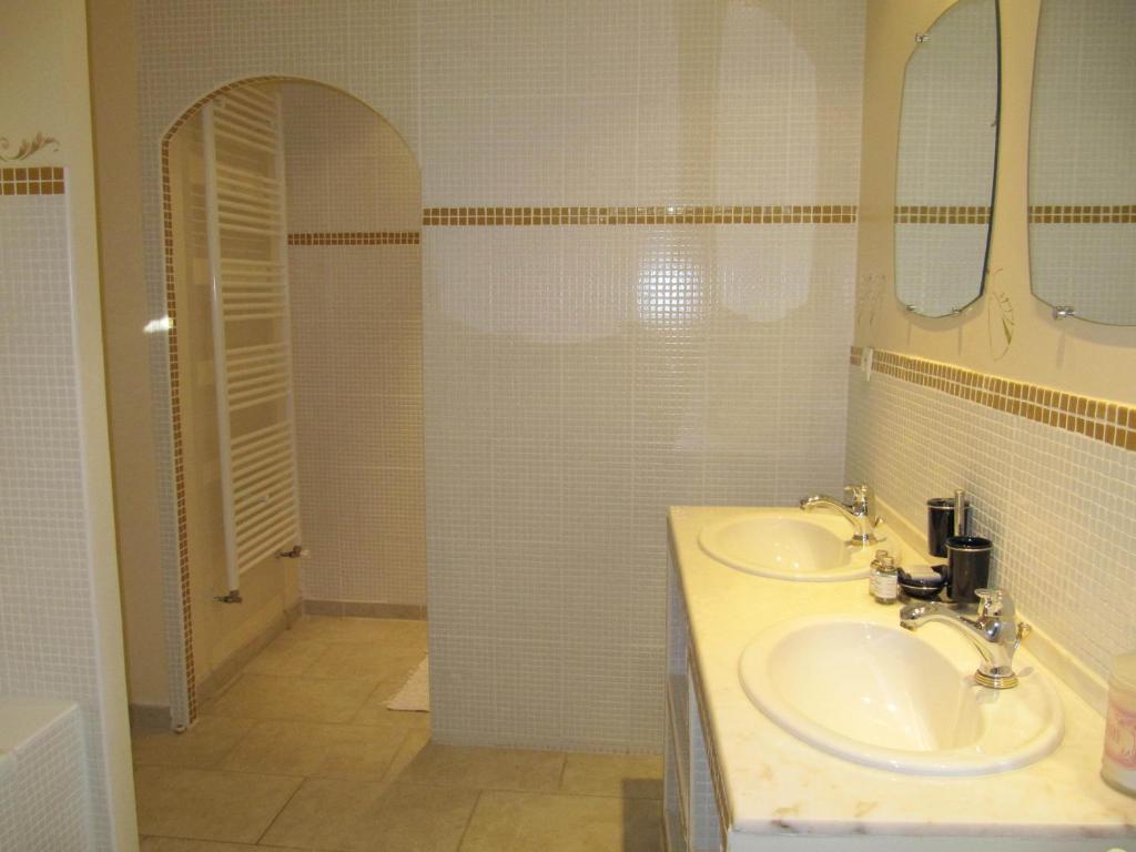 Le Castel Du Mont Boise Hotel Montboucher-sur-Jabron Ruang foto