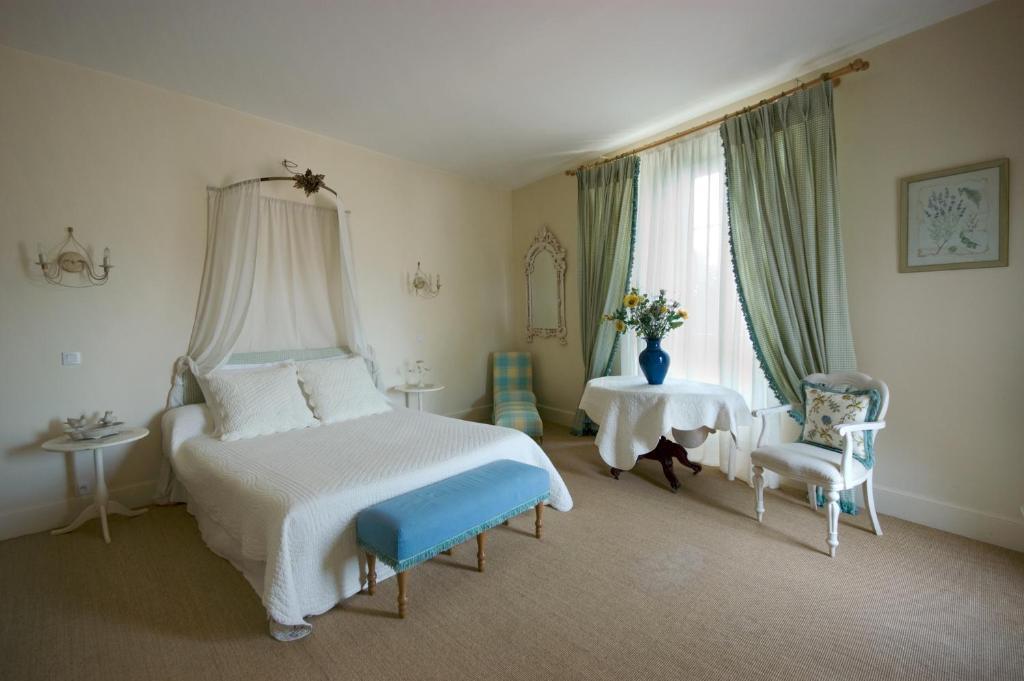 Le Castel Du Mont Boise Hotel Montboucher-sur-Jabron Bagian luar foto